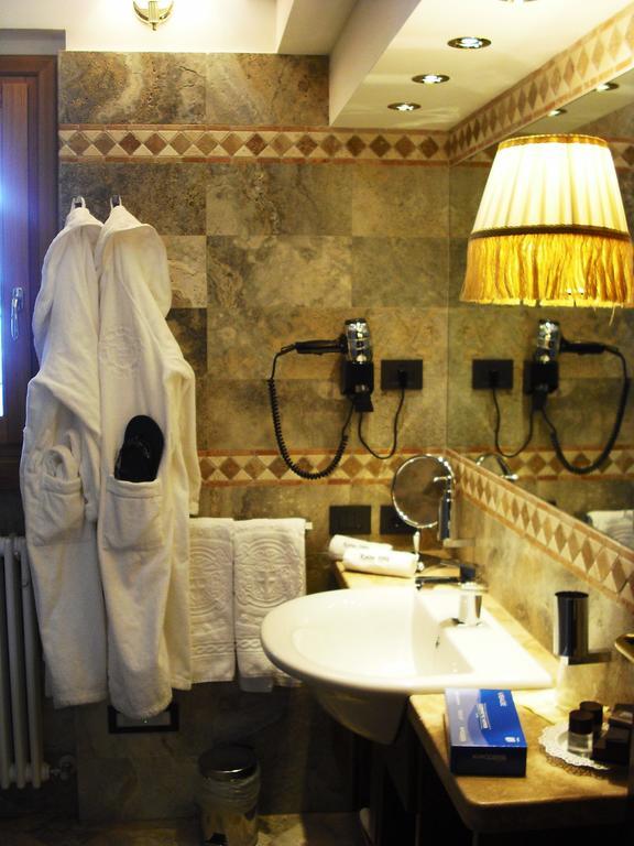 Laida Weg Experience Hotel Rima San Giuseppe Room photo